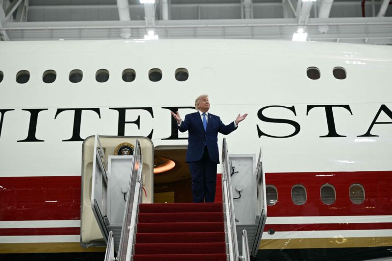 Journalists served as decoys on presidential plane as Trump secretly flew on military jet amid Iran threat: report