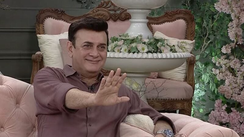 ‘Wives smell of ginger, garlic, office girls wear perfume’: Shahood Alvi draws backlash for his comments on housewives