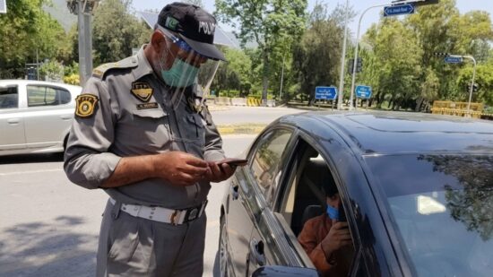 Islamabad DIG tells traffic police to not register unnecessary criminal cases over rash driving