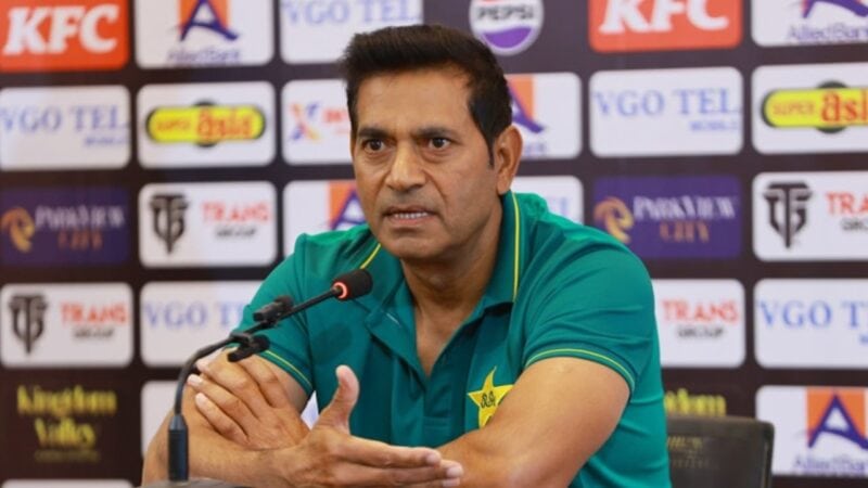 ‘Fake news’: Aaqib Javed says he is not resigning