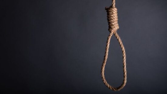 Woman hangs, kills 13yo daughter over positive pregnancy test