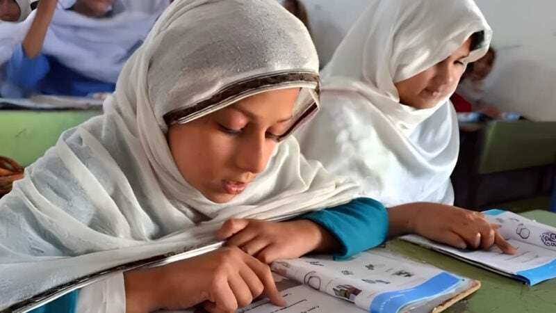 Punjab to introduce new curriculum for Montessori to Grade 5 with QR-linked video lessons
