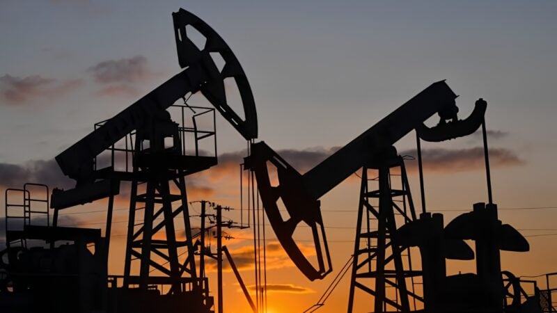 Saudi oil output plunges to lowest level since 1990 amid regional conflict