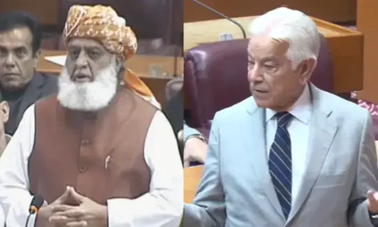 Khawaja Asif hits back at Fazlur Rehman, says Tehran meeting was not defence ministry’s mandate