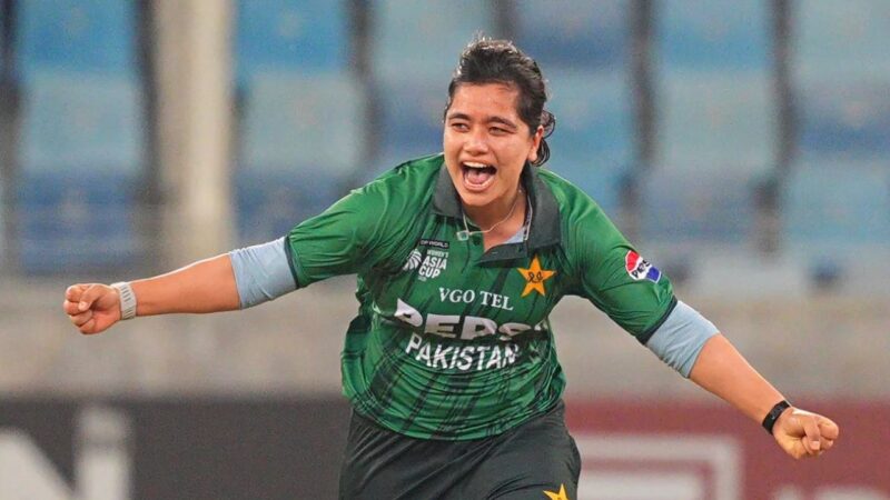 Perth Scorchers sign Fatima Sana for maiden WBBL season