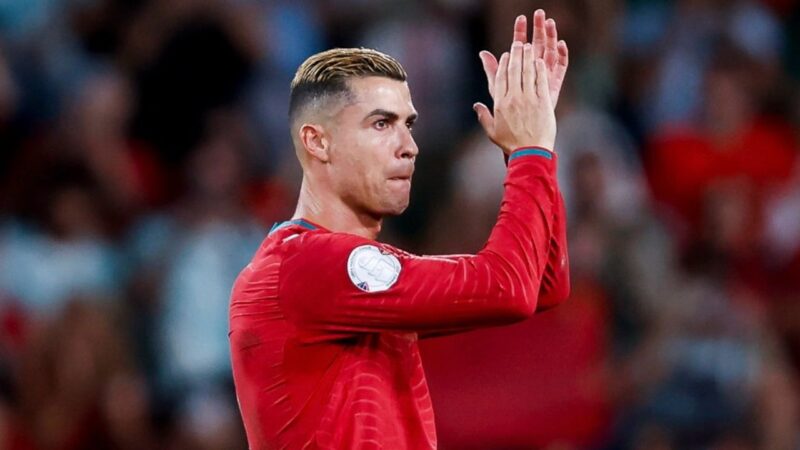 Ronaldo opens door to Portugal return, apologises for leaving camp