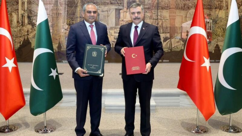 Pakistan, Turkiye sign agreement to combat terrorism, drug trafficking
