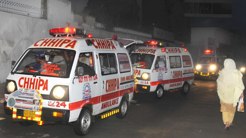 Elderly Karachi couple found dead with throats slit after return from Canada
