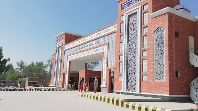 Khairpur university declares records of 1,184 LLB candidates fake