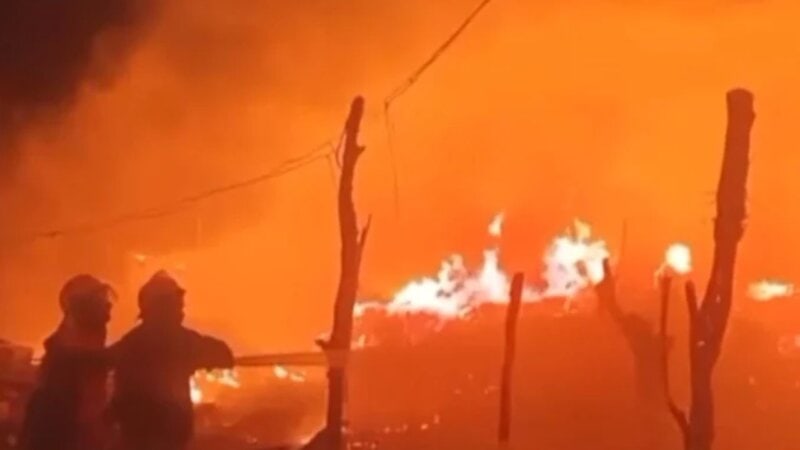 Massive blaze at Karachi furniture market spreads to nearby residential building; no casualties reported