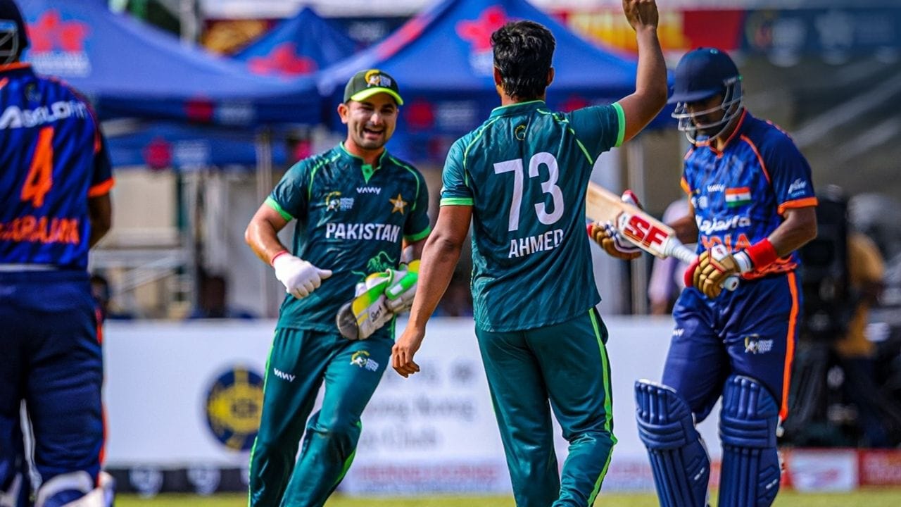 Pakistan Chases Down 89 in 3.5 Overs to Beat India at Hong Kong Sixes