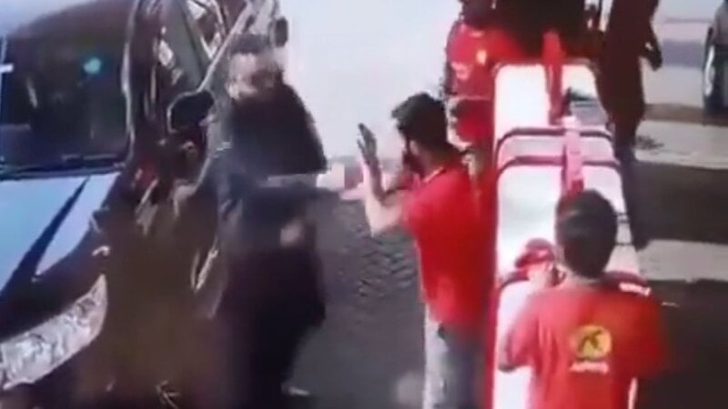 Lahore police arrest man who assaulted petrol station worker over smoking ban